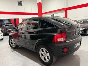 SsangYong Actyon 200Xdi Limited 4x4 - Foto 8