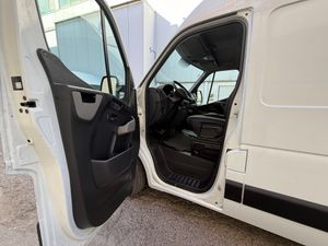 Renault Master III Furgón L3H2 2.3 dCi 136 CV - Foto 14