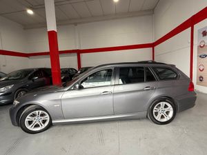 BMW Serie 3 318d Touring - Foto 8