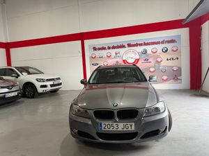 BMW Serie 3 318d Touring - Foto 2
