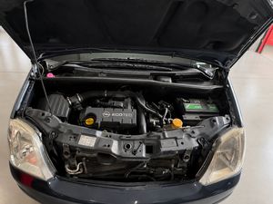 Opel Meriva Cosmo 1.7 CDTi 100 CV - Foto 13