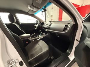 Kia Sportage 1.6 GDi 135 CV Basic 4x2 KIA SPORTAGE 1.6 GDI 135 CV 4X2 - Foto 13
