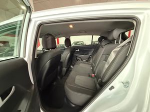 Kia Sportage 1.6 GDi 135 CV Basic 4x2 KIA SPORTAGE 1.6 GDI 135 CV 4X2 - Foto 10