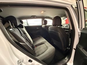 Kia Sportage 1.6 GDi 135 CV Basic 4x2 KIA SPORTAGE 1.6 GDI 135 CV 4X2 - Foto 12
