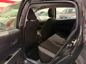 Toyota Yaris 5p 100 Active - Foto 11
