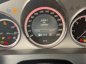 Mercedes Clase C C 220 CDI BlueEFFICIENCY Berlina Aut. MERCEDES-BENZ CLASE C C 220 CDI BLUEEFFICIENCY BERLINA AUTOMATICO - Foto 9