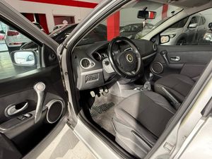 Renault Clio Clio 5p 1.5 dCi 85/86 CV eco2 RENAULT CLIO 1.5 DCI 86 CV ECO2 - Foto 9