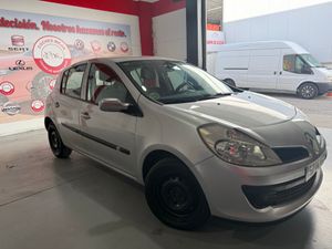 Renault Clio Clio 5p 1.5 dCi 85/86 CV eco2 RENAULT CLIO 1.5 DCI 86 CV ECO2 - Foto 3