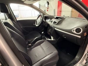 Renault Clio Clio 5p 1.5 dCi 85/86 CV eco2 RENAULT CLIO 1.5 DCI 86 CV ECO2 - Foto 13