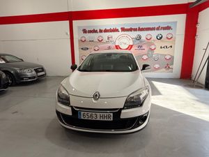 Renault Megane Mégane III Hatchback Van 1.5 dCi 110 CV FAP RENAULT MÉGANE III HATCHBACK VAN 1.5 DCI 110 CV FAP - Foto 2