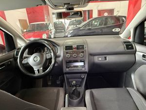 Volkswagen Touran Edition 1.6 TDI 105 CV Bluemotion Technology Volkswagen Touran 1.6 TDI Advance 105 CV 2014 - Foto 13