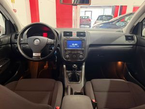 Volkswagen Golf 3p Sport 1.4 TSI 122 CV Volkswagen Golf V 1.4 TSI GT Sport de 122 CV, gasolina - Foto 10