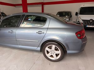 Peugeot 407 Sport 2.0 Peugeot 407 2.0 16V gasolina de 140 CV, berlina amplia - Foto 10