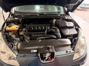 Peugeot 407 Sport 2.0 Peugeot 407 2.0 16V gasolina de 140 CV, berlina amplia - Foto 18