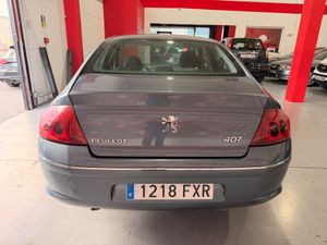 Peugeot 407 Sport 2.0 Peugeot 407 2.0 16V gasolina de 140 CV, berlina amplia - Foto 5