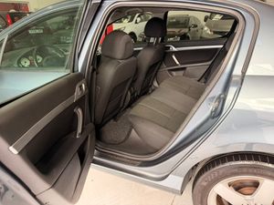 Peugeot 407 Sport 2.0 Peugeot 407 2.0 16V gasolina de 140 CV, berlina amplia - Foto 14