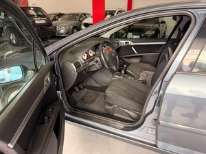 Peugeot 407 Sport 2.0 Peugeot 407 2.0 16V gasolina de 140 CV, berlina amplia - Foto 15