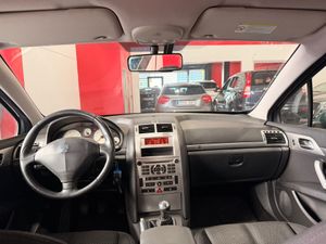 Peugeot 407 Sport 2.0 Peugeot 407 2.0 16V gasolina de 140 CV, berlina amplia - Foto 11