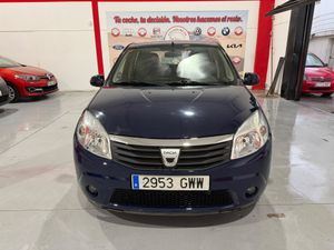 Dacia Sandero Laureate 1.2 16v 75 CV Dacia Sandero 1.2 16V gasolina, compacto, amplio y sencillo de mantener, ideal para ciudad, - Foto 2