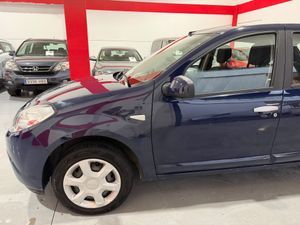 Dacia Sandero Laureate 1.2 16v 75 CV Dacia Sandero 1.2 16V gasolina, compacto, amplio y sencillo de mantener, ideal para ciudad, - Foto 4