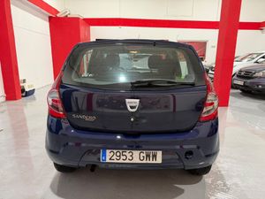 Dacia Sandero Laureate 1.2 16v 75 CV Dacia Sandero 1.2 16V gasolina, compacto, amplio y sencillo de mantener, ideal para ciudad, - Foto 7
