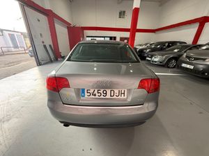 Audi A4 2.0 Audi A4 2.0 gasolina 130 CV - Foto 7