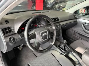 Audi A4 2.0 Audi A4 2.0 gasolina 130 CV - Foto 9