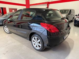 Peugeot 308 5p Premium 1.6 HDi 110 CV FAP Peugeot 308 1.6 HDi 110 FAP Premium - Foto 8