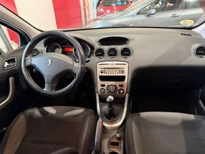 Peugeot 308 5p Premium 1.6 HDi 110 CV FAP Peugeot 308 1.6 HDi 110 FAP Premium - Foto 9