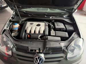 Volkswagen Golf 3p Highline 1.9 TDI 105 CV - Foto 13