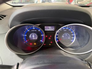 Hyundai Tucson 1.7 CRDi 85 kW Hyundai ix35 1.7 CRDi Tecno 4x2 - Foto 9