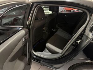 Peugeot 508 4p Active 2.0 HDi 140 Peugeot 508 Active 2.0 HDi de 140 CV - Foto 14