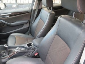 BMW X1 sDrive18d  - Foto 22