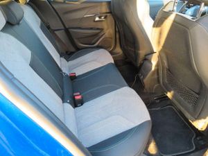 Peugeot e-208 Electrico GT Line  - Foto 9