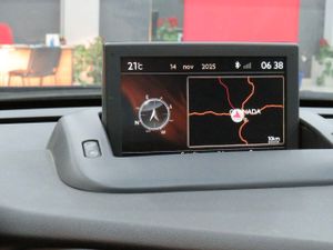 Peugeot 5008 Allure 1.6 BlueHDi 120 FAP  - Foto 24