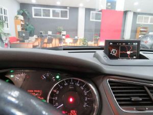 Peugeot 5008 Allure 1.6 BlueHDi 120 FAP  - Foto 20