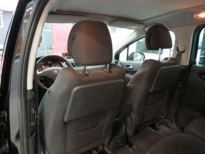 Peugeot 5008 Allure 1.6 BlueHDi 120 FAP  - Foto 15