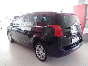 Peugeot 5008 1.6 hdi 120cv allure - Foto 30