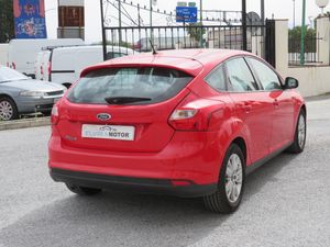 Ford Focus Sedan Trend 1.6 Ti-VCT 105 CV - Foto 3