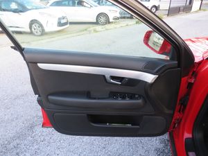 Audi A4 2.0 TDI 143CV - Foto 20