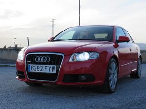 Audi A4 2.0 TDI 143CV - Foto 15