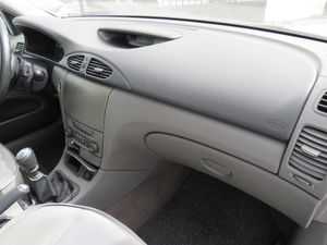 Renault Laguna GRAN TOUR 120CV - Foto 18