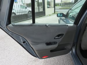 Renault Laguna GRAN TOUR 120CV - Foto 22