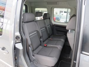 Volkswagen Caddy Beach 2.0 TDI BMT 102 CV DSG 6 vel. - Foto 19