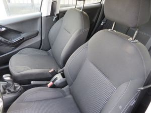 Peugeot 208 5p Tech Edition 1.6 BlueHDi 100 S&S - Foto 14