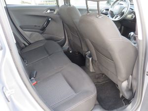 Peugeot 208 5p Tech Edition 1.6 BlueHDi 100 S&S - Foto 21