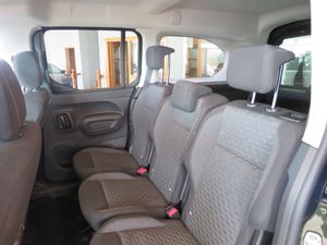 Peugeot Rifter Long Allure BlueHDi 130 EAT8 7 plazas - Foto 16