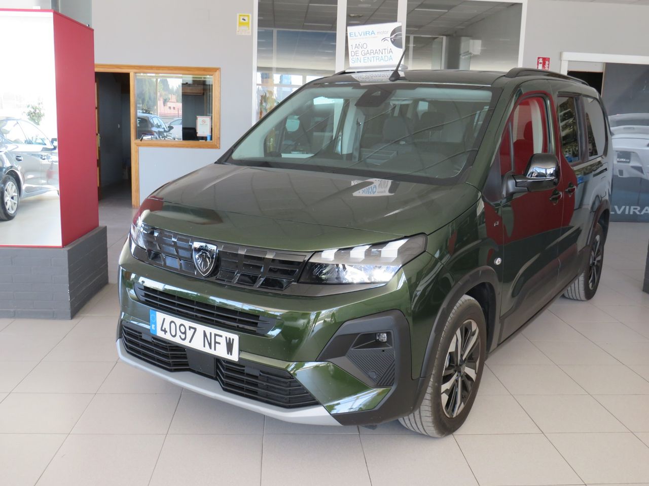 Peugeot Rifter Long Allure BlueHDi 130 EAT8 7 plazas - Foto 1