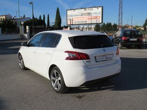 Peugeot 308 5p Allure 1.5 BlueHDi 130 S&S - Foto 4