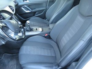 Peugeot 308 5p Allure 1.5 BlueHDi 130 S&S - Foto 25